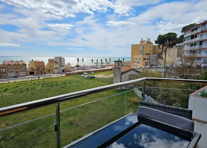 Front Canet Apartment